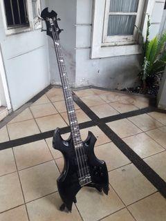 Bass LTD AX-104 (Mii)