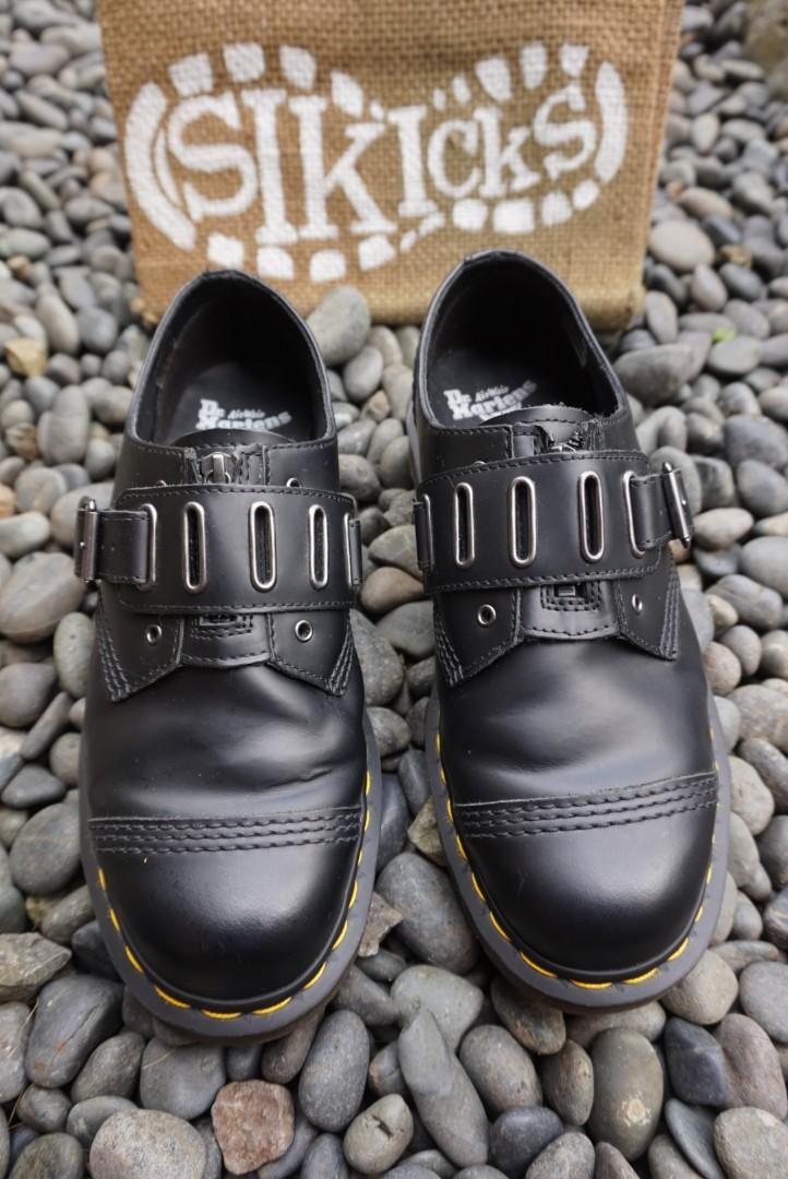 Quynn buckle leather best sale shoes
