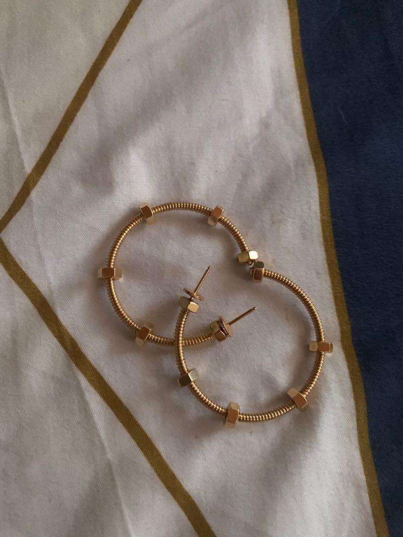 Ecrou de cartier 2025 earrings