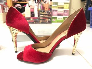 (Kategori: ) berada di . Dikirim oleh thriftbyjess (ID iklan 1066967767, Gambar 1). Deskripsi: .