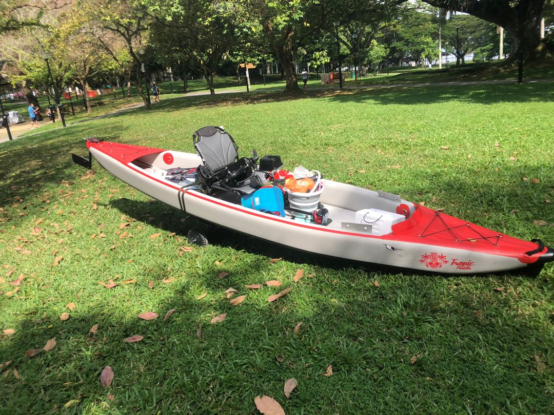 Inflatable kayak with leg pedal propeller, Sports Equipment, Exercise