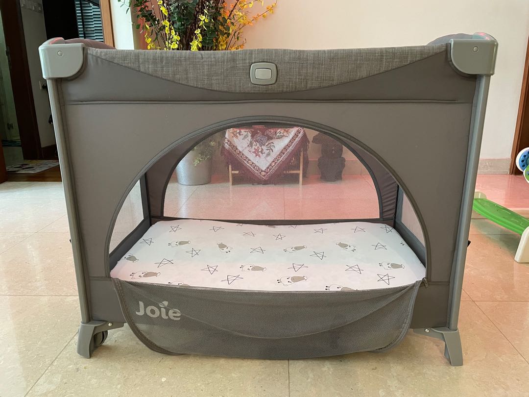 Joie kubbie sleep bedside travel cot online