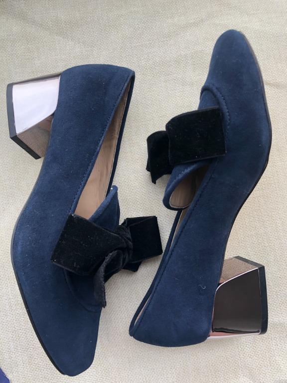 Hattie bow heel shop