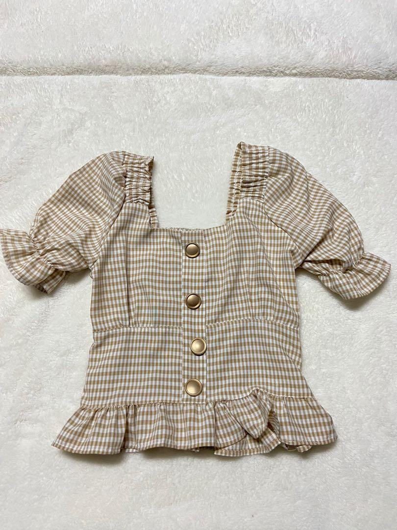 cute gingham tops