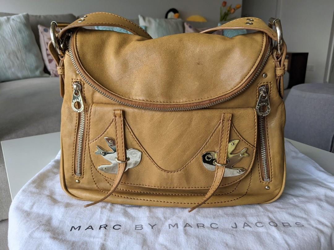 Marc jacobs tan on sale crossbody