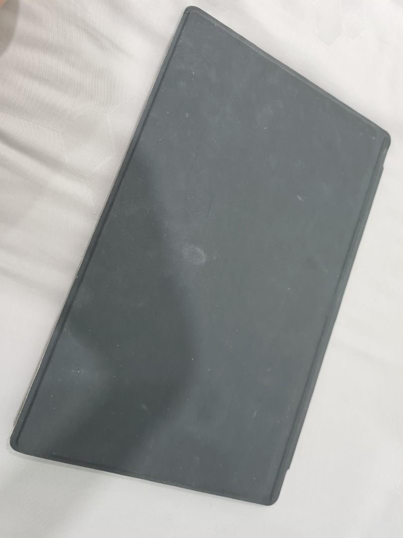 Microsoft Surface 2 (Category: Windows) located in Kuala Lumpur. Submitted by mitchellemmm (Listing ID 1067102424, Image 2). Description: Still can be used for simple usage. However the touch screen not working, but still can connect to a mouse to use. Need to constantly plug and charge to use..