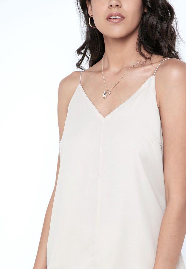 MNG (Mango) V-neck White Cami Top, Women's Fashion, Tops, Sleeveless on  Carousell
