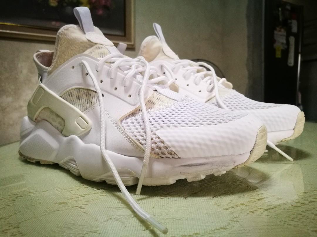 Air huarache run ultra br triple white hotsell