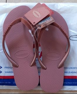 (Category: ) located in . Submitted by stylefourless (Listing ID 1067005964, Image 1). Description: .