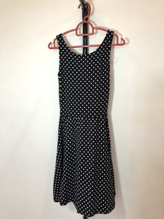 (Category: ) located in . Submitted by summs_closet (Listing ID 1066990267, Image 1). Description: .