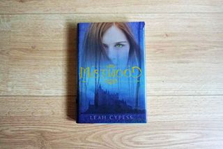 (Category: ) located in . Submitted by bookishday (Listing ID 1067013740, Image 1). Description: .