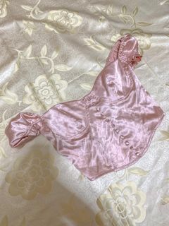 (Category: ) located in . Submitted by glossy.studios (Listing ID 1066954928, Image 1). Description: .