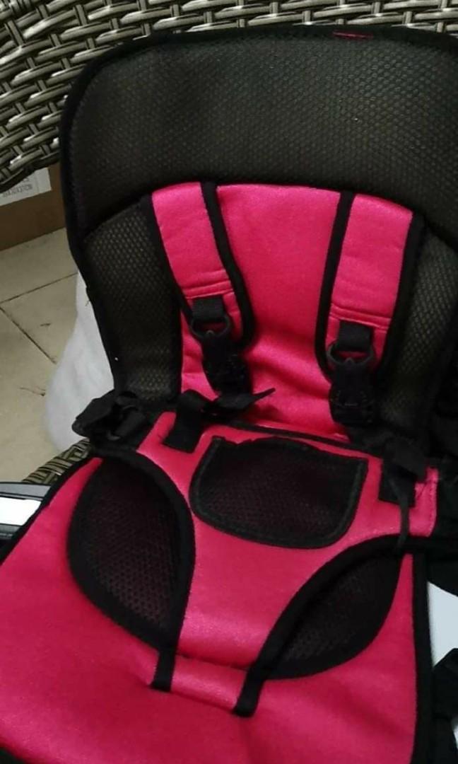 SEAT CUSHION (Category: Car Seats) located in Pasig City. Submitted by meanntamayo (Listing ID 1066997064, Image 2). Description: PRE-ORDER (cj) MULTI FUNCTION CAR SEAT CUSHION ✔️highquality material ✔️1color only! (red) 💸680.