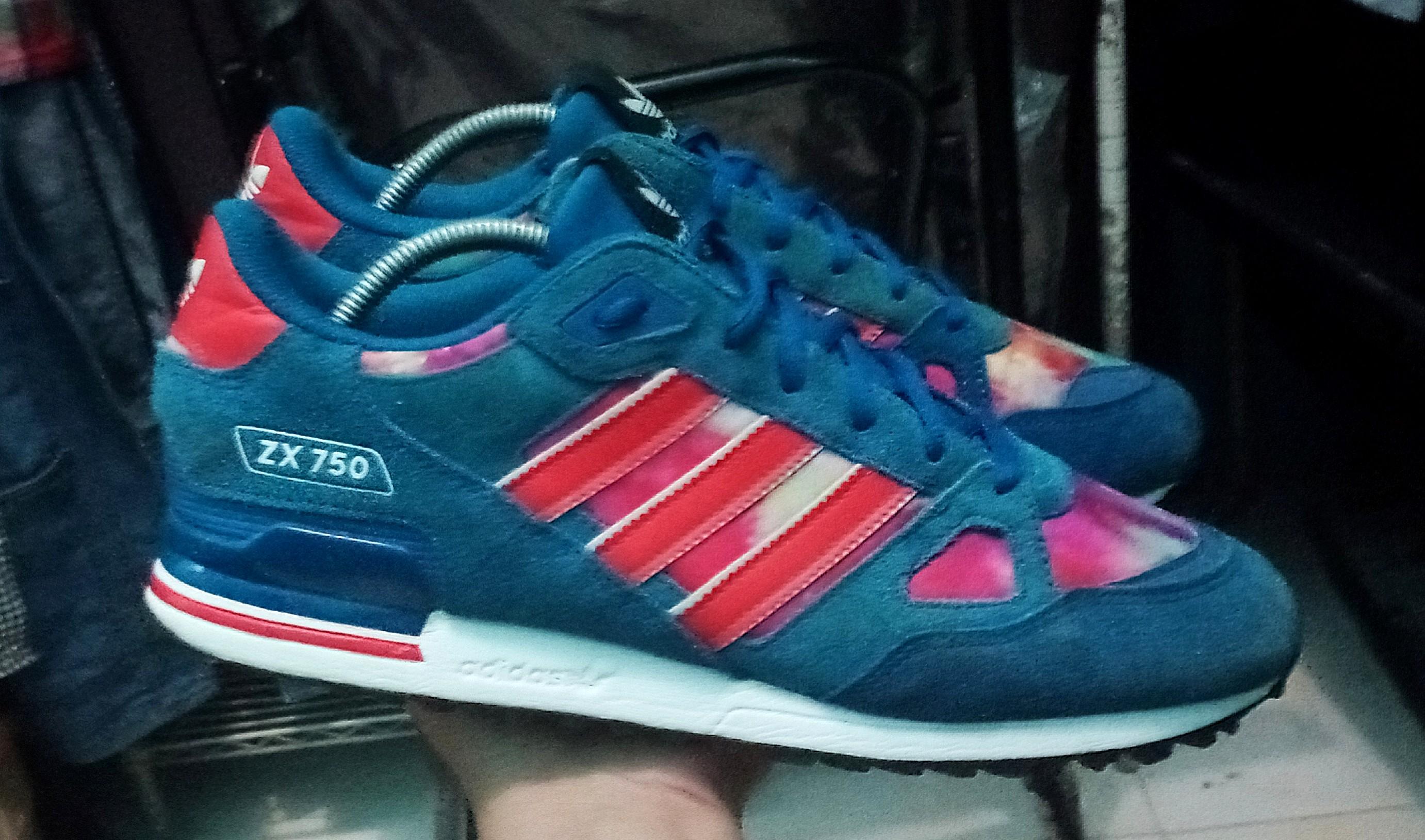 Sepatu adidas zx750 original size 44 Fesyen Pria Sepatu