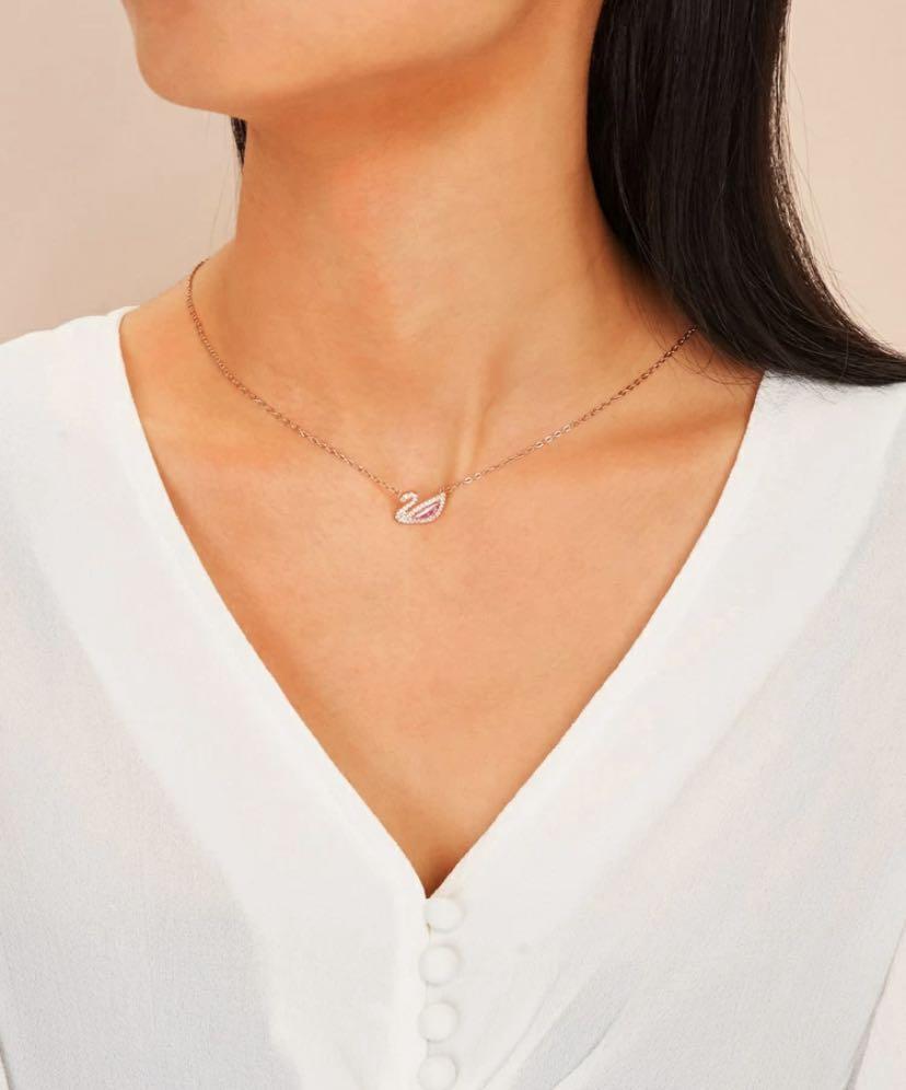 Rhinestone swan pendant chain cheap necklace