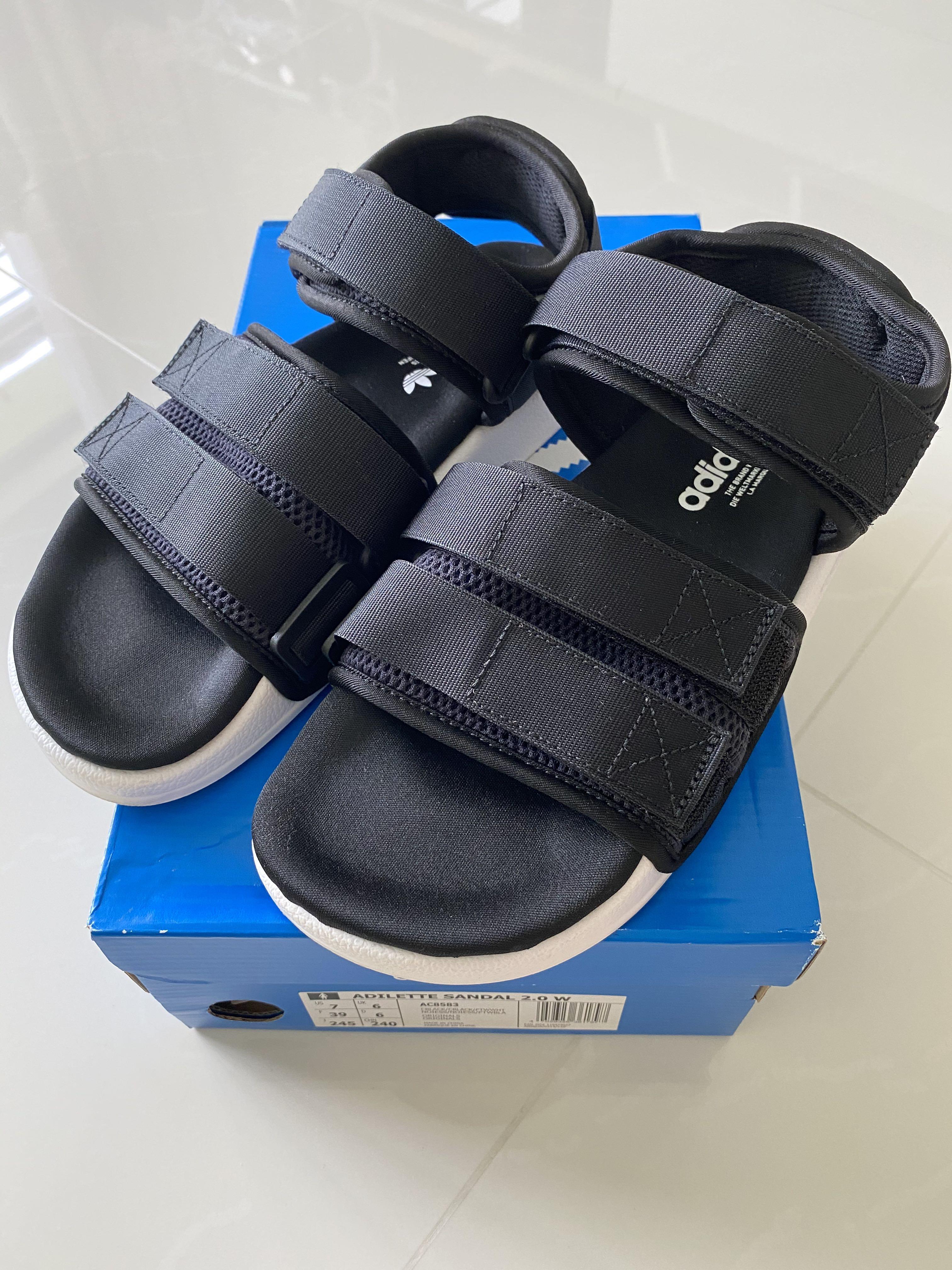 US 7W Adidas Adilette Sandal 2.0 W Black White