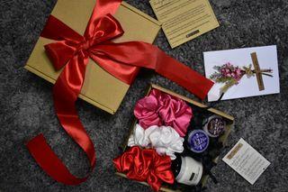 VALENTINE'S Curated Gift Box