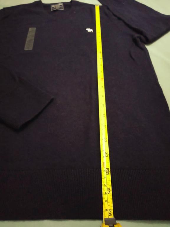 Abercrombie Sweatshirt for MEN (Category: Tshirts & Polo Shirts ) located in Manila. Submitted by vadeth (Listing ID 1070502035, Image 2). Description: Original Abercrombie and Fitch Sweatshirt ORIGINAL from US Good as NEW L26.5 W19 LARGE Message me if you have a question or want more photos TEXT/CALL for faster transaction 09452495353 P1,000 plus shipping .