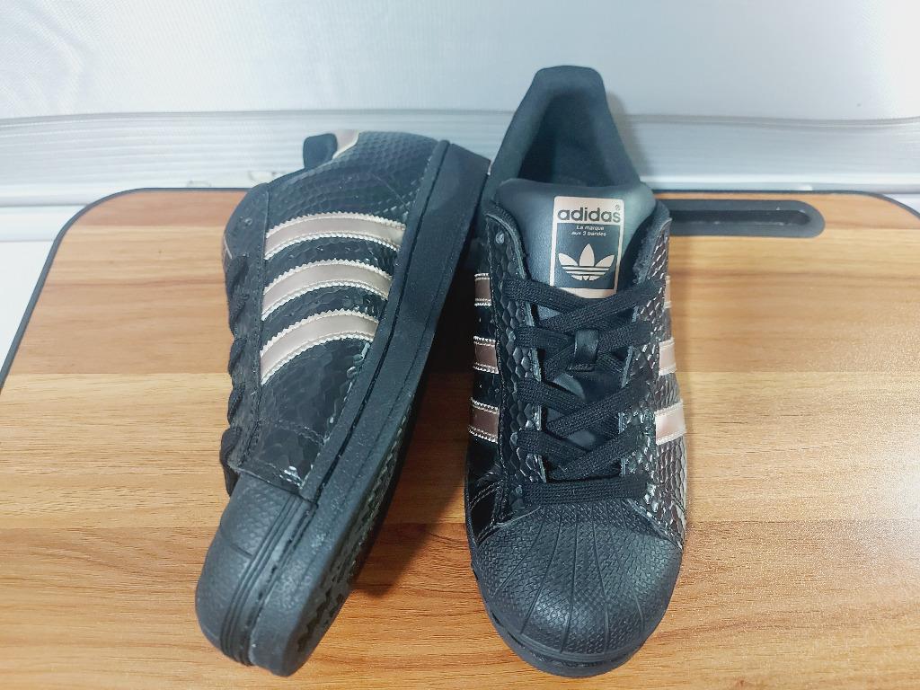 Adidas superstar metallic snake rose hot sale