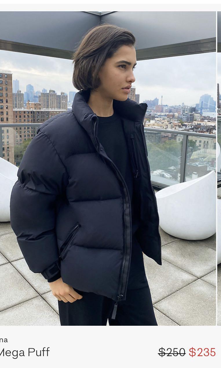 Aritzia mega puff store