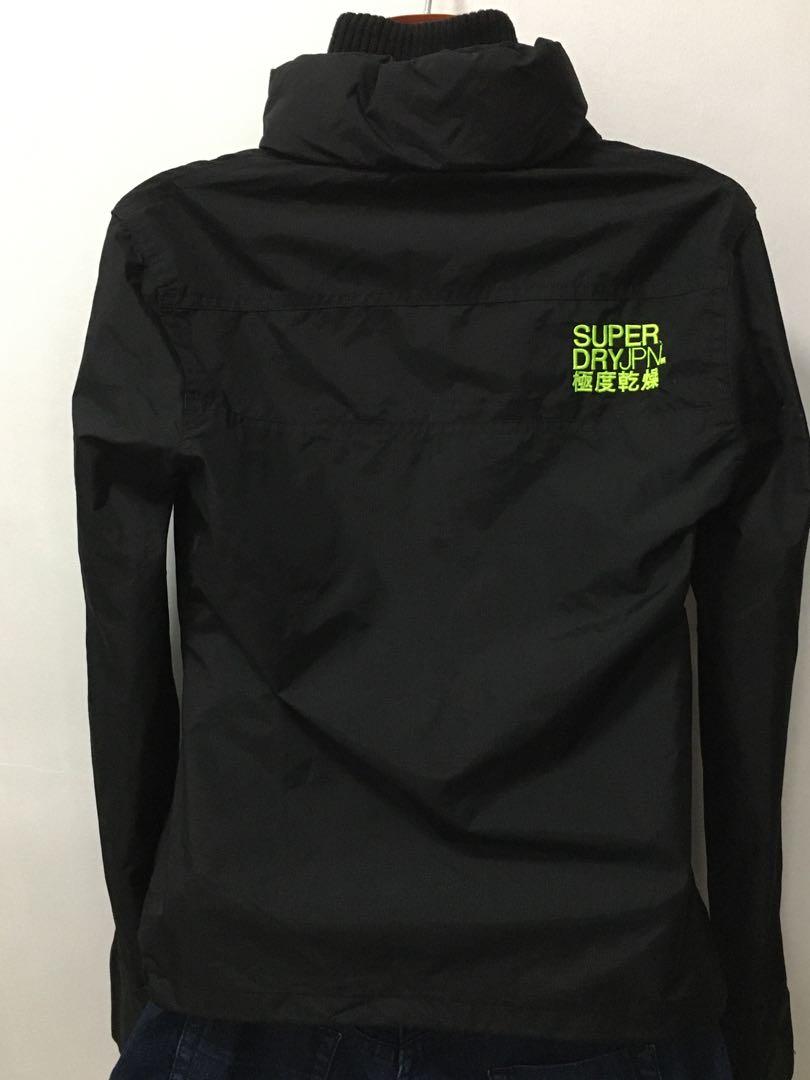 Authentic Superdry Windcheater Jacket (Category: Coats, Jackets and Outerwear) located in Iloilo. Submitted by genblue (Listing ID 1070520744, Image 2). Description: 📌Authentic Superdry Windcheater Jacket 📌preloved , slightly used 📌bought in the UK 📌may fit small to medium frames n.b. All items listed as authentic are guaranteed original unless stated otherwise.🌺 MOP: BPI/Gcash ✈️shipping fee c/o buyer .