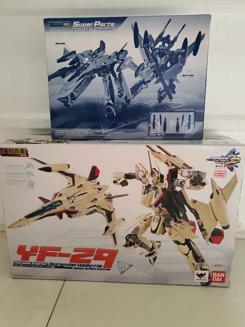 COMIC-CON 2002 EXCLUSIVE ROBOTECH VF-1D FIGURE MIB 