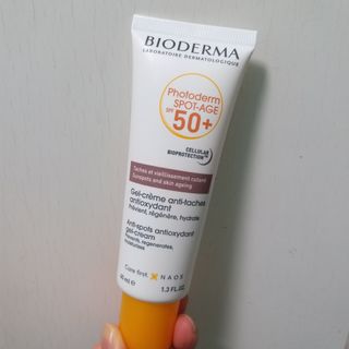 （分類：）位於 。 由 gloriathy 提交（商品編號 1070599367，圖片 1）。簡介： 。