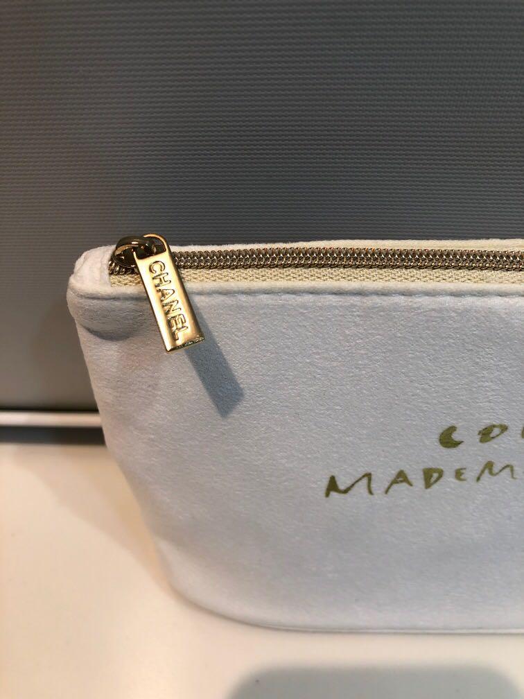 Coco chanel cosmetic bag clearance