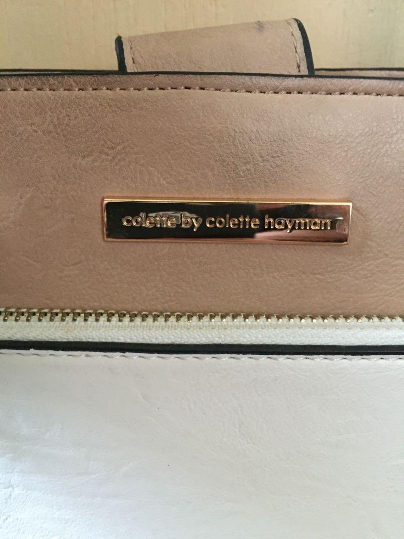Colette by Collete Hayman Handbag (Category: Luxury Bags & Wallets) located in Manila. Submitted by breezymikec (Listing ID 1070567692, Image 3). Description: Very Good Condition. Used only once. Bought in Australia.