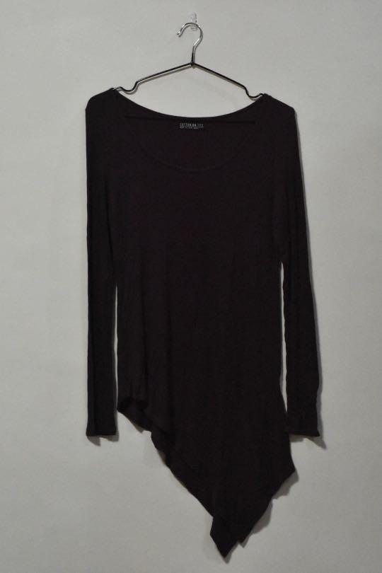 Cotton On long sleeves top size S (Category: Longsleeves) located in Caloocan City. Submitted by eliesellsit (Listing ID 1070532029, Image 1). Description: Cotton On Size S RFS: decluttering Delivery is shouldered by the buyer MOP: BPI / Gcash Delivery: Grab / Lalamove.