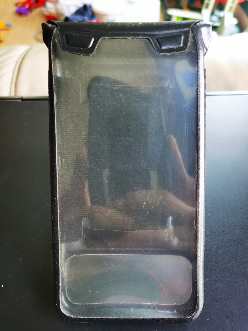 DECATHLON WATERPROOF CASE, Mobile Phones & Gadgets, Mobile & Gadget