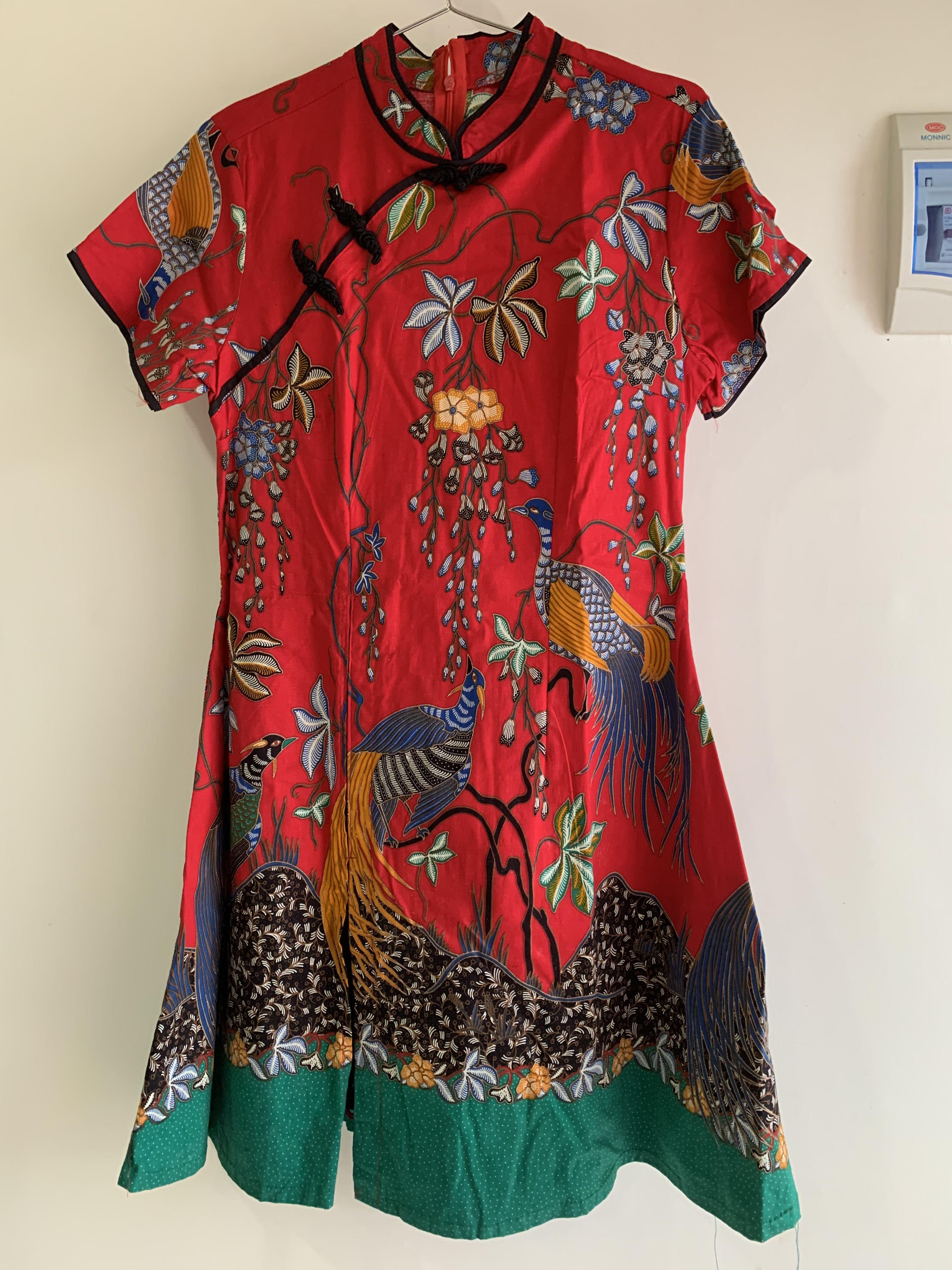 Dress batik merah 2025