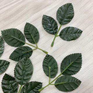 Fake leaves - small (10 pcs per packet)