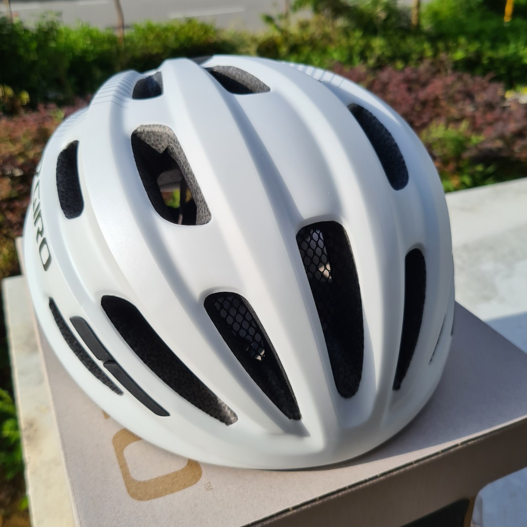 Giro sales isode white