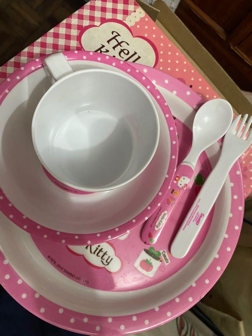 Hello Kitty 5pc tablewear set (Category: Weaning & Toddler Feeding) located in Pasay City. Submitted by alsthings (Listing ID 1070503043, Image 2). Description: Never used! Original Sanrio tablewear set Comes with: Plate Bowl Cup Spoon Fork Super cute! ❤️.