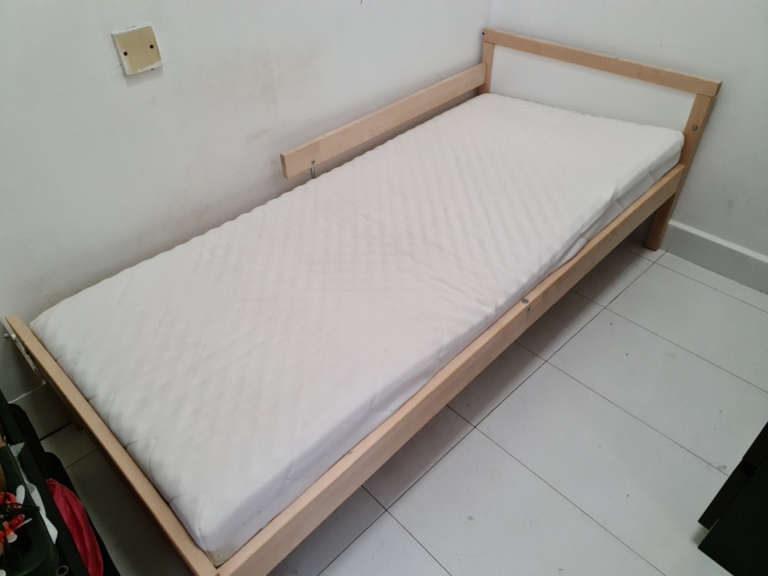 Helper Bed / Child bed, Furniture & Home Living, Furniture, Bed Frames