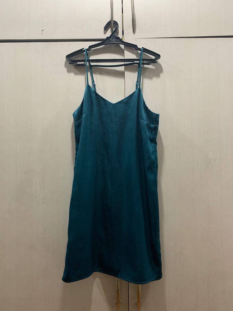 green emerald velvet dress Retro 90s Pure Silk Wilfred Green Slip Dress
