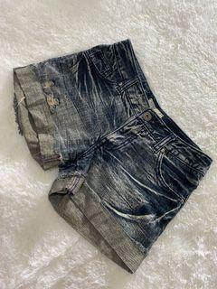 Hotpants Theoria