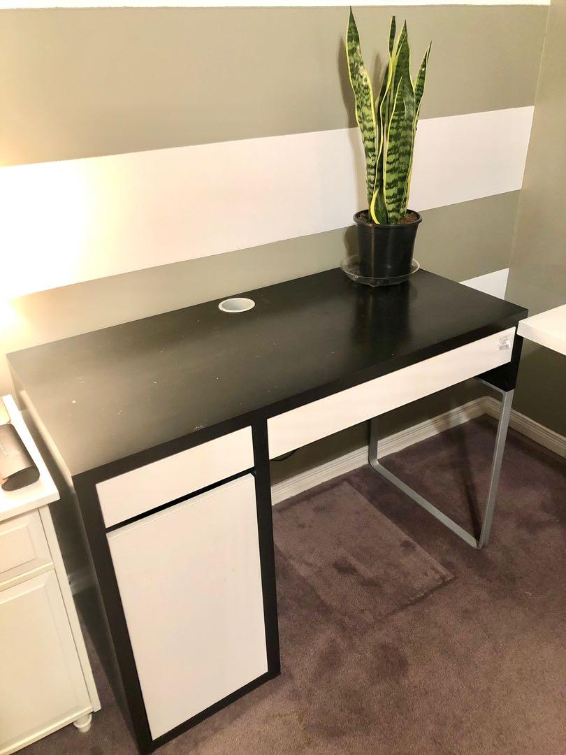 MICKE Desk - black-brown 105x50 cm (41 3/8x19 5/8 )