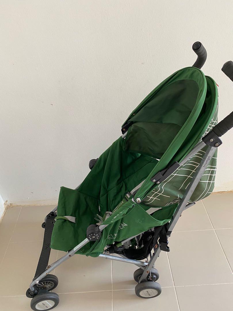 McClaren stroller (good for travelling or to the zoo, universal studios