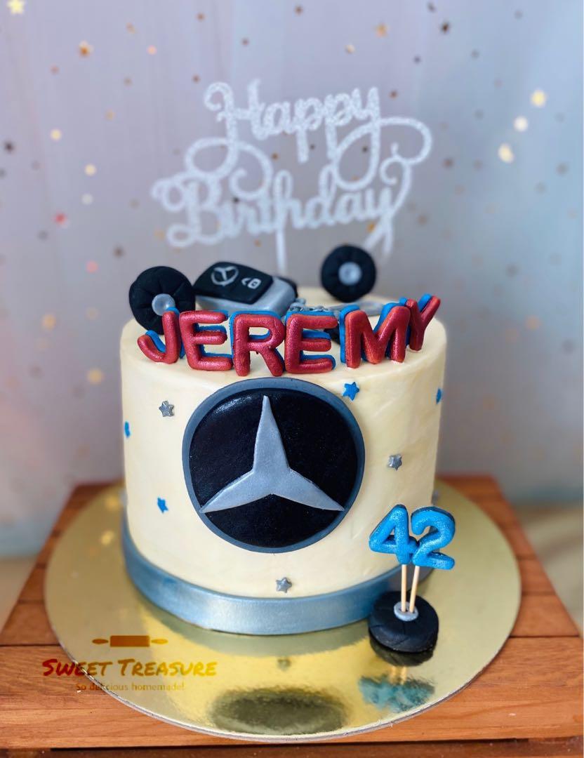 Mercedes birthday cake with key -