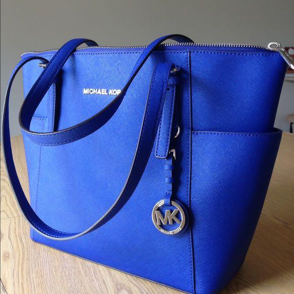Michael Kors Jet Set Tote Bag Sapphire Blue, Women's Fashion, Bags & Wallets,  Tote Bags on Carousell