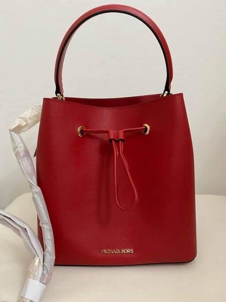 Michael kors red sales bucket bag