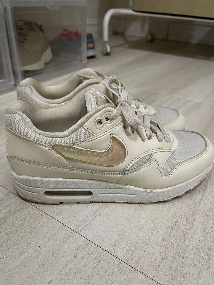 nike air max 1 jelly