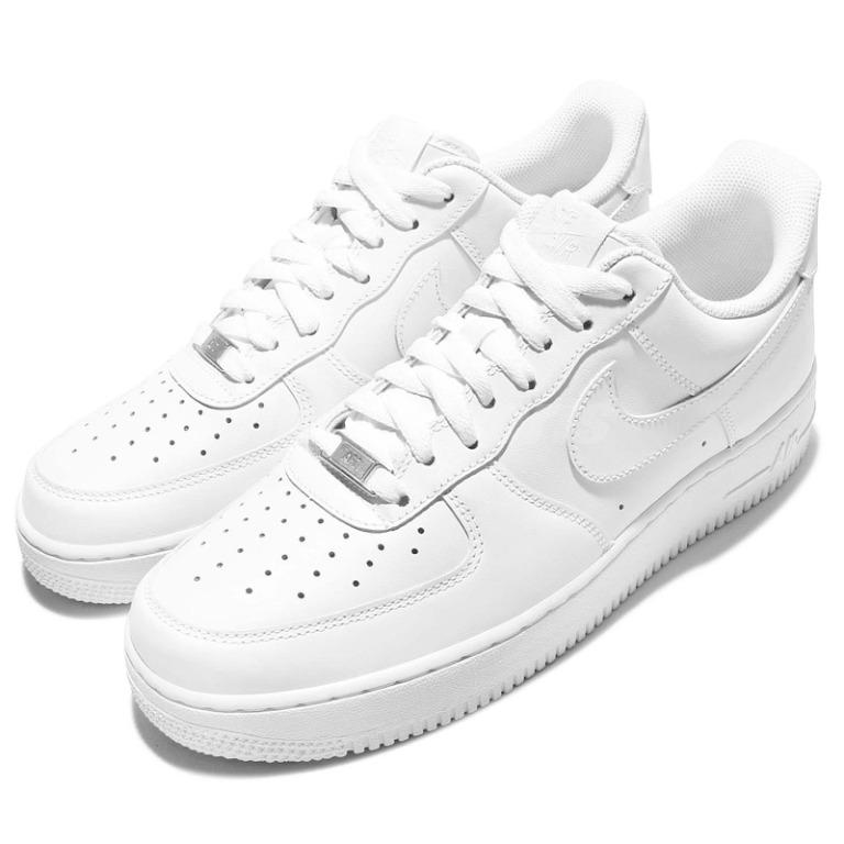 OEM!! Air Force 1 Triple White / US 7 With box, Men's Fashion, Footwear,  Sneakers on Carousell