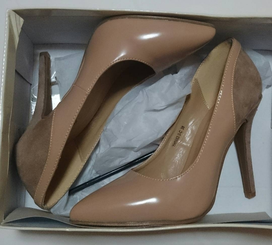 nude pointed heels