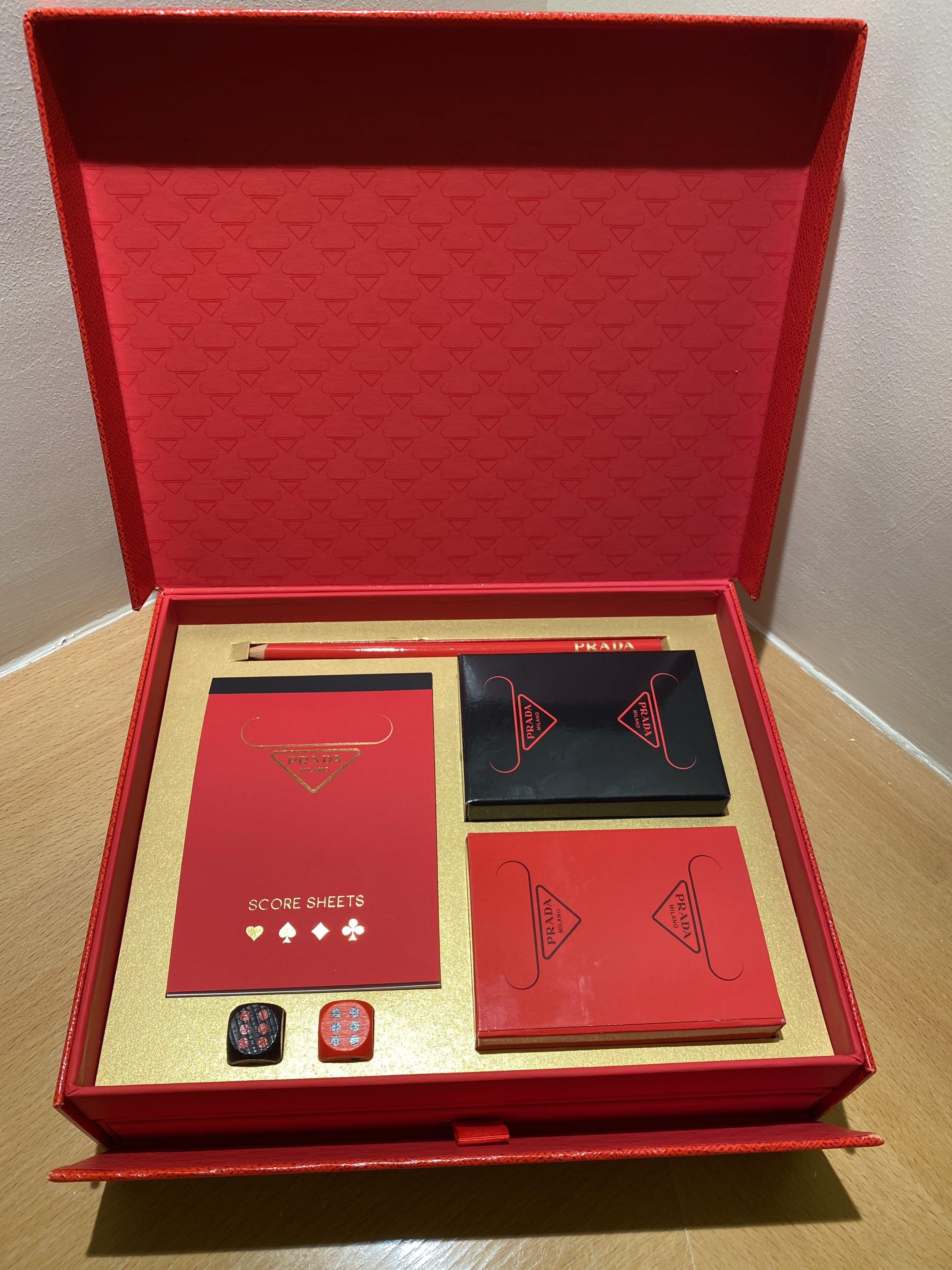 PRADA Year of Ox Playing Cards and Laisee envelops, 興趣及遊戲