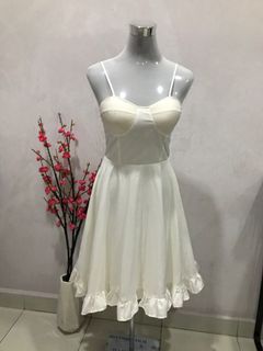 (Category: ) located in . Submitted by vogueginl (Listing ID 1070610117, Image 1). Description: .