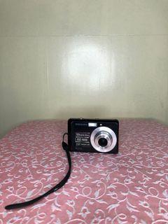 Samsung ES15 digital camera