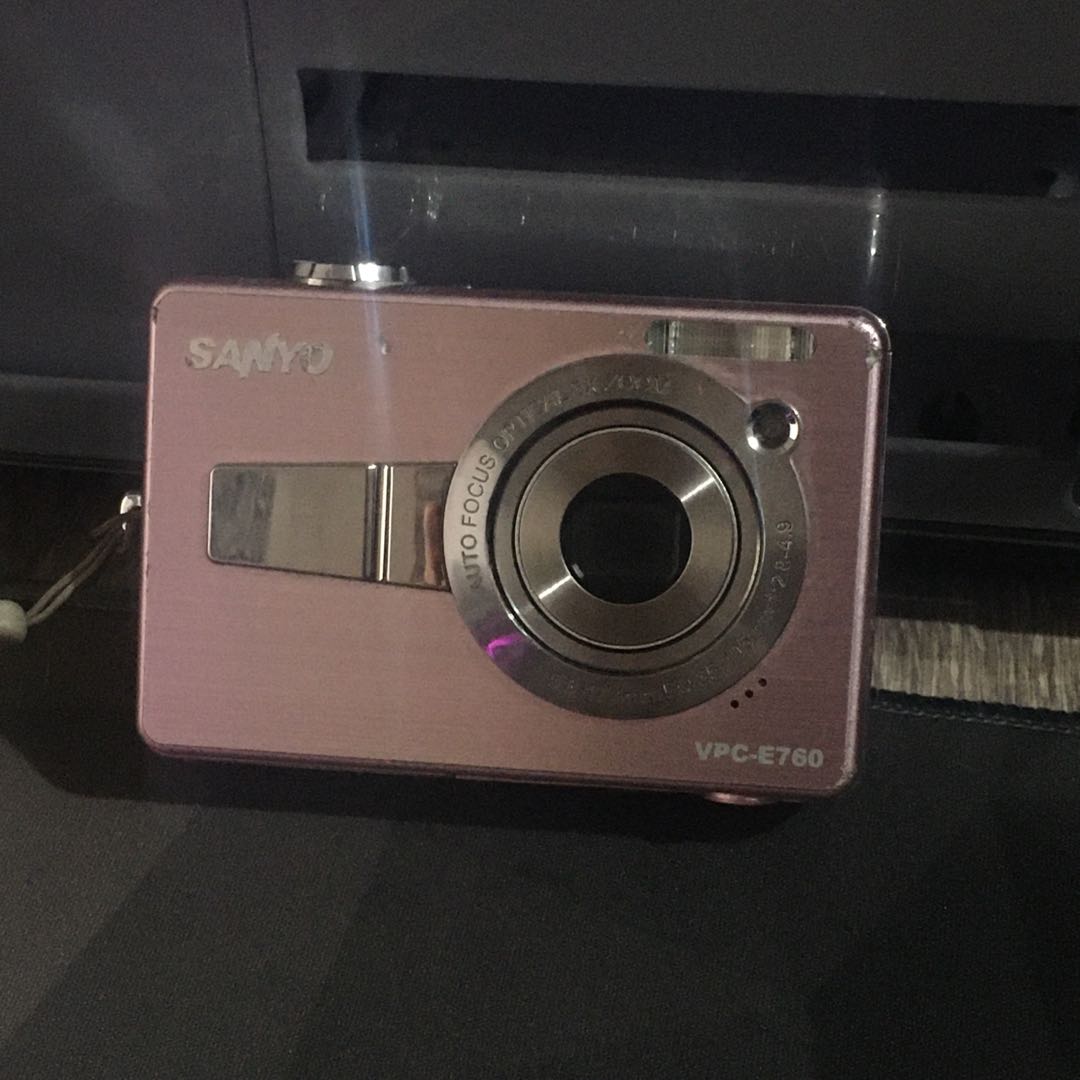 sanyo vpce760 digital camera, Photography, Video Cameras on Carousell